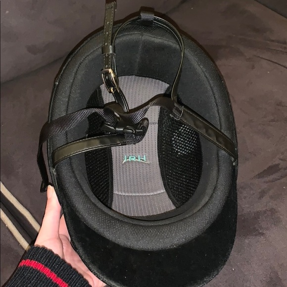 IRH Black English riding helmet size 6 7/8 56cm - Picture 3 of 4
